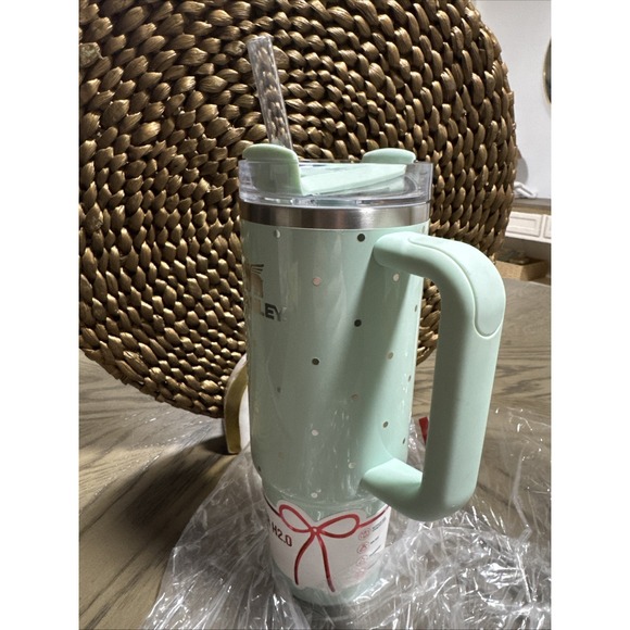 Stanley 30oz Quencher Tumbler - Peppermint Polka Dot - Target Exclusive NEW - Picture 3 of 7